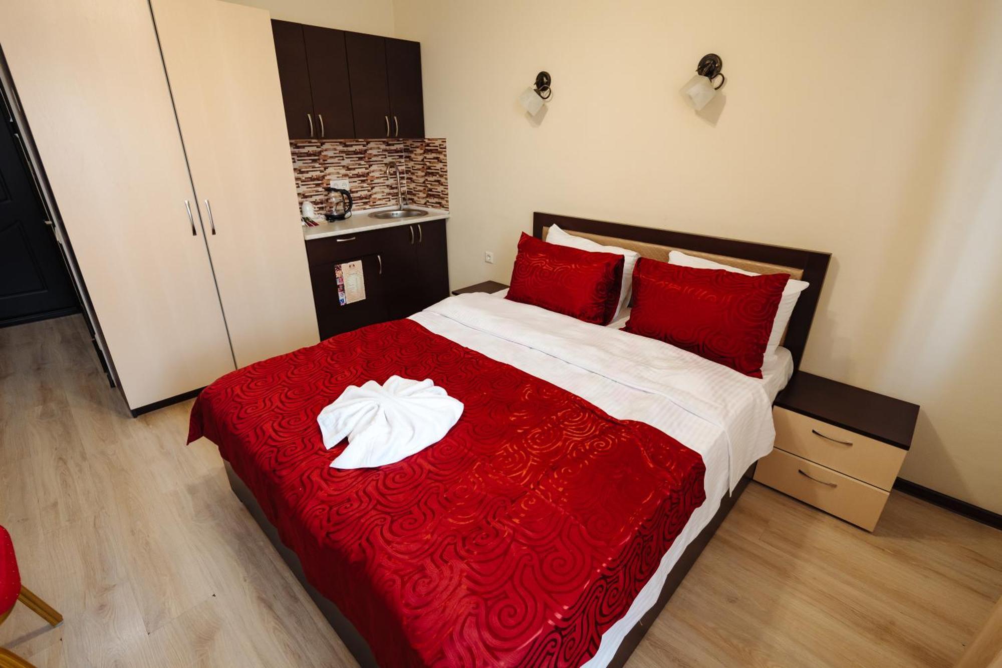 Lolo'S Bliss Hotel تشيسيناو المظهر الخارجي الصورة