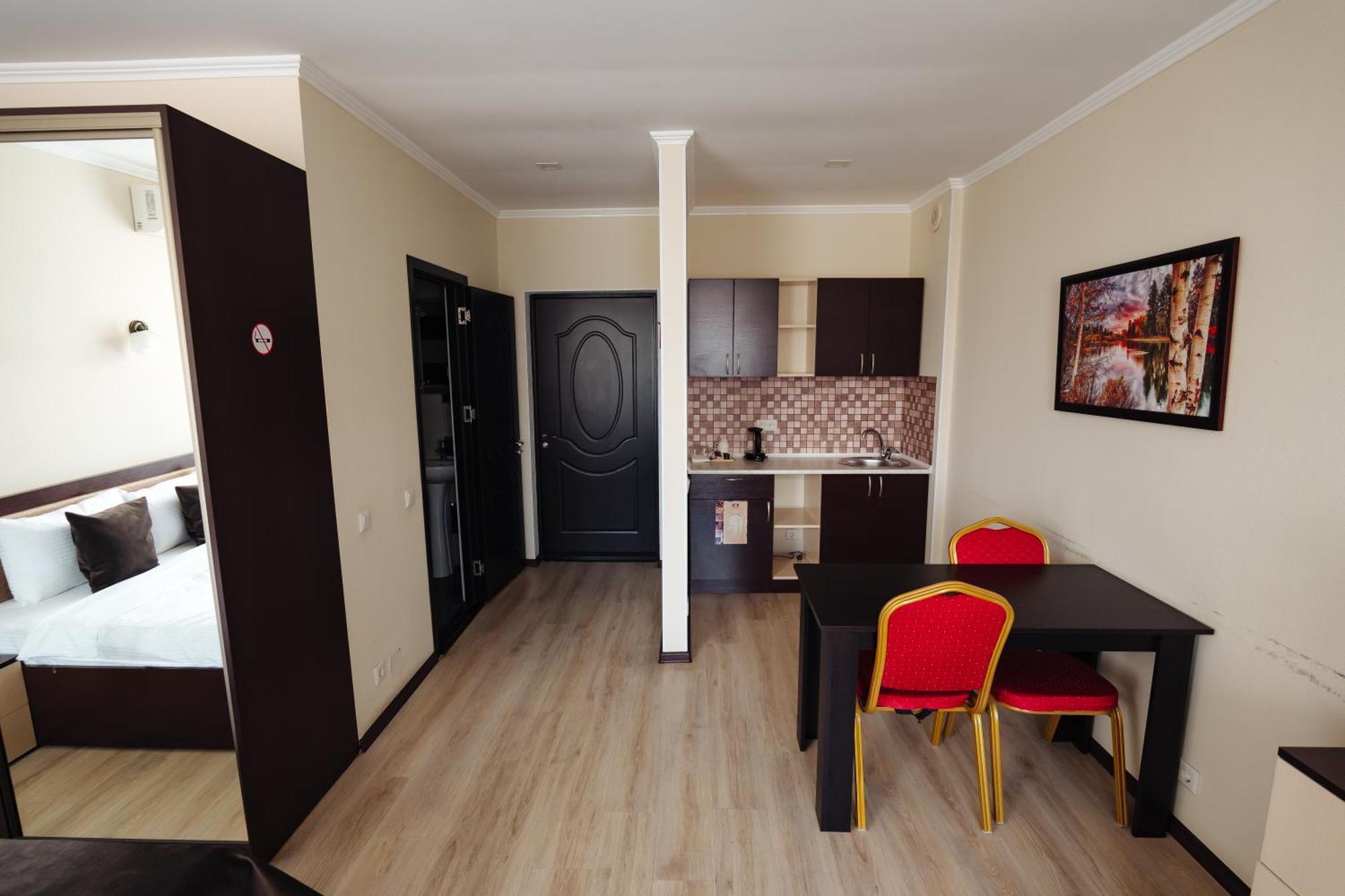 Lolo'S Bliss Hotel تشيسيناو المظهر الخارجي الصورة