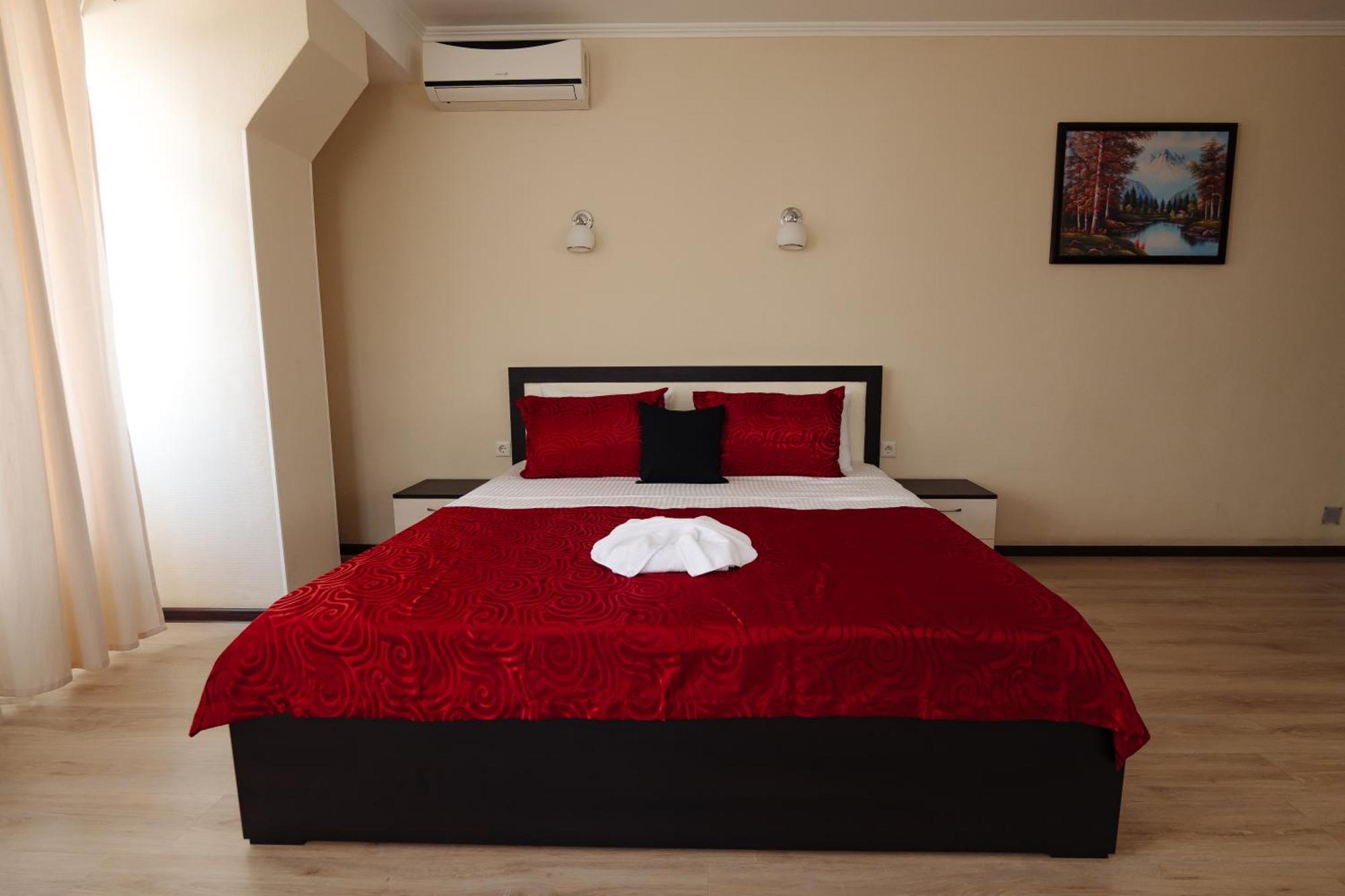 Lolo'S Bliss Hotel تشيسيناو المظهر الخارجي الصورة